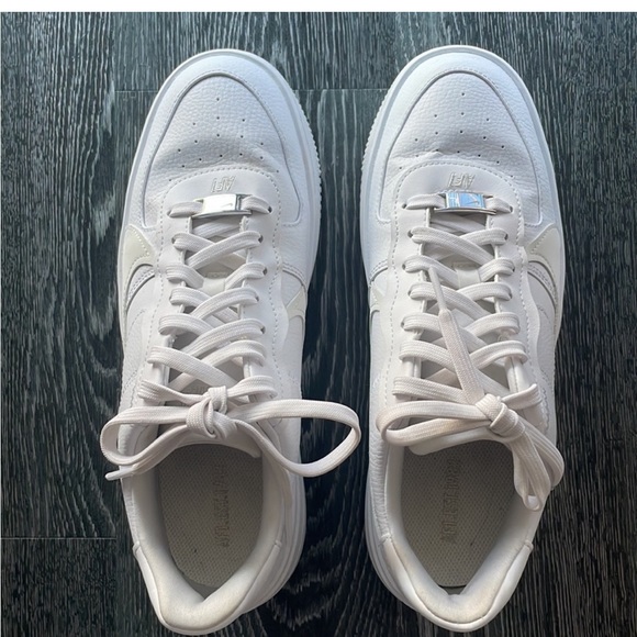 Nike Air Force 1 plt.af.orm white sneakers size 9 - Picture 4 of 4